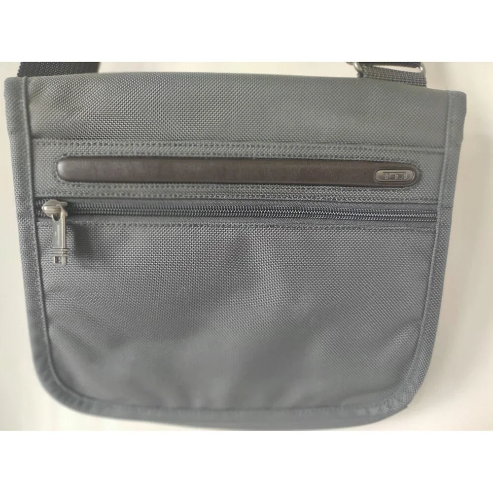 TUMI Alpha Small Flap Crossbody Grey Shoulder Bag Pouch 22105DH 10.5